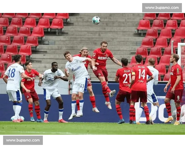 德甲 2526 赛季革新：裁判透明化、三维追踪与越位黑科技