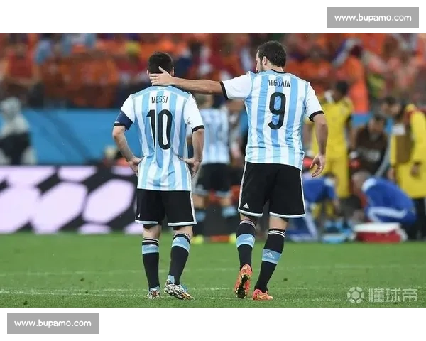 梅西破荒领衔 阿根廷 4-1 横扫世界冠军西班牙